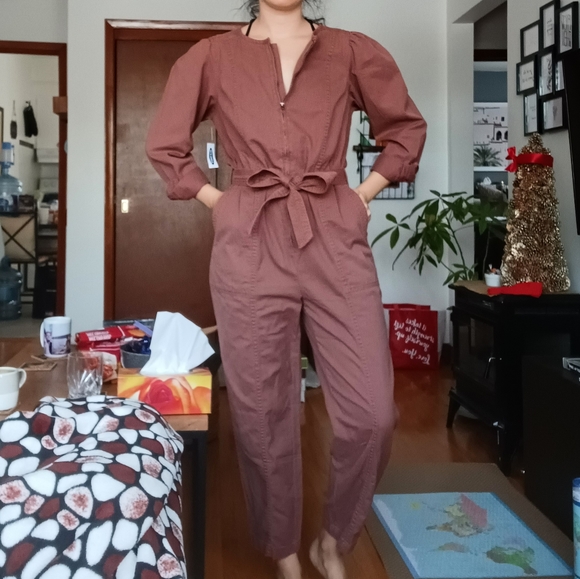 🆕️ NWT Long-Sleeve Zip-Front Cropped Utility Jumpsuit for Women in 'Dusty Pink' - Picture 14 of 14